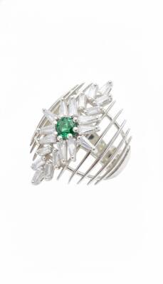 Diana Zümrüt Taşlı Modern Yüzük - Nihan Dulon