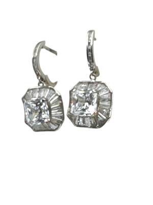 Elmas Montür Baget taşlı Küpe İthal - Nihan Dulon (1)