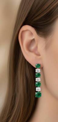 Jessica Zümrüt Taşlı Baget Mazonit Küpe - Nihan Dulon