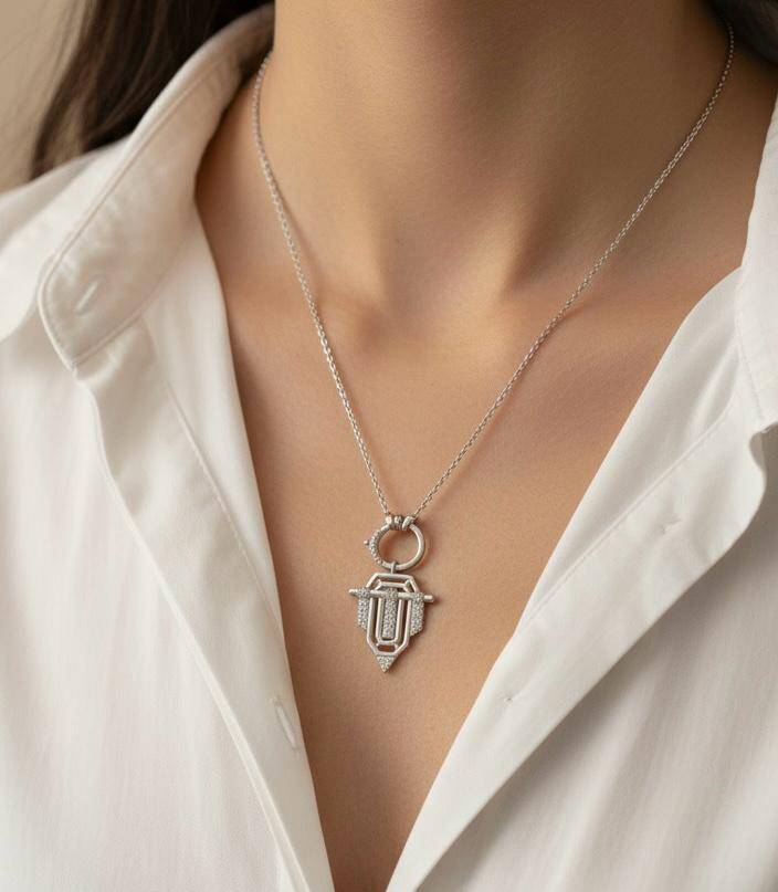 Nelly Lost Kolye - 1