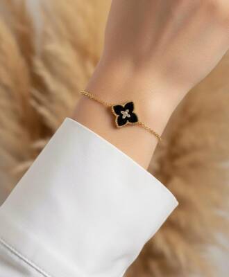 Silvia Siyah Taşlı Yonca Bileklik - 